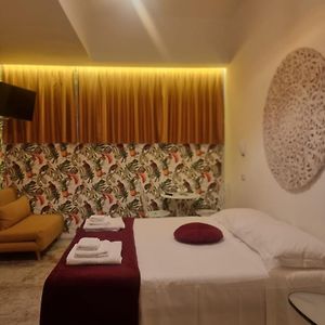 Private Bathroom King Room